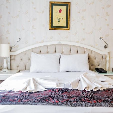 Elisa Hotel Istanbul Bagian luar foto