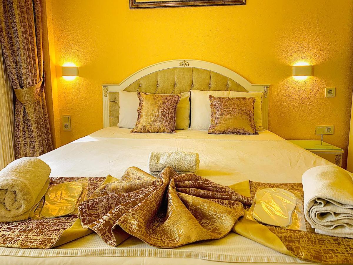 Elisa Hotel Istanbul Bagian luar foto