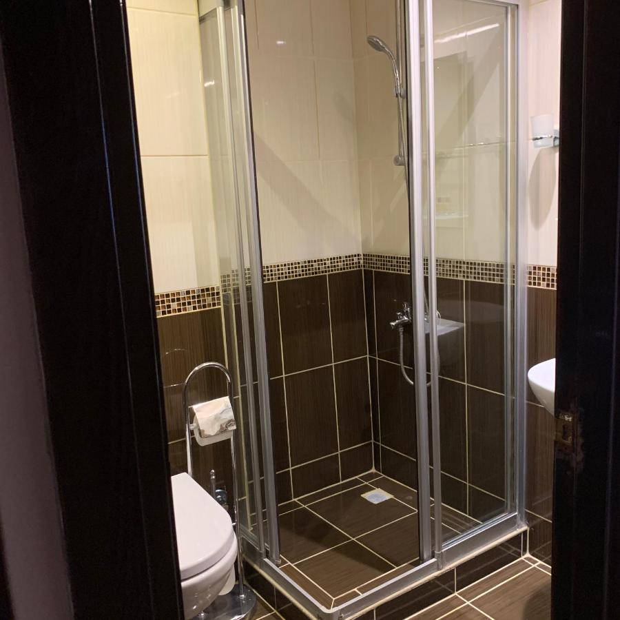 Elisa Hotel Istanbul Bagian luar foto