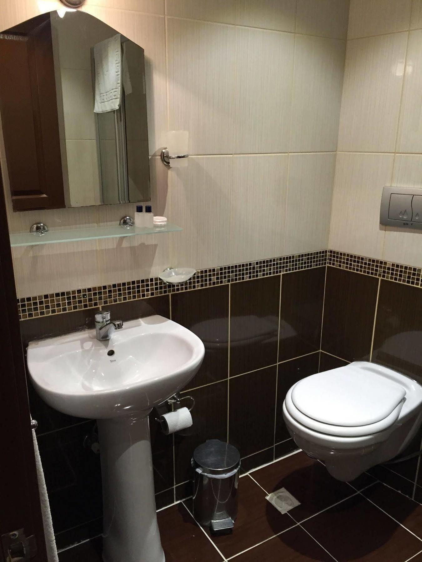 Elisa Hotel Istanbul Bagian luar foto