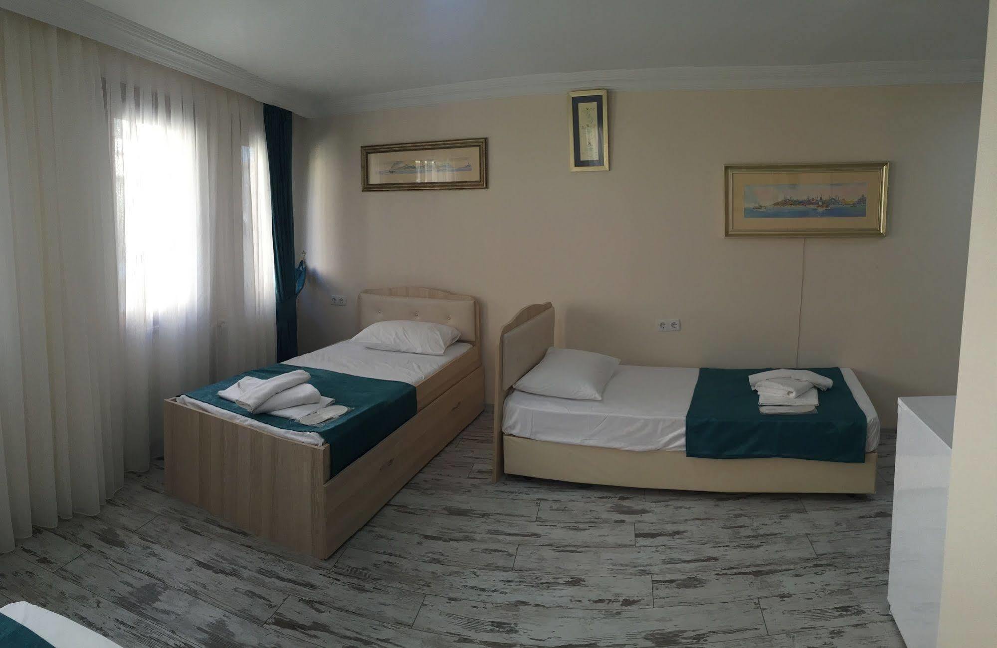 Elisa Hotel Istanbul Bagian luar foto