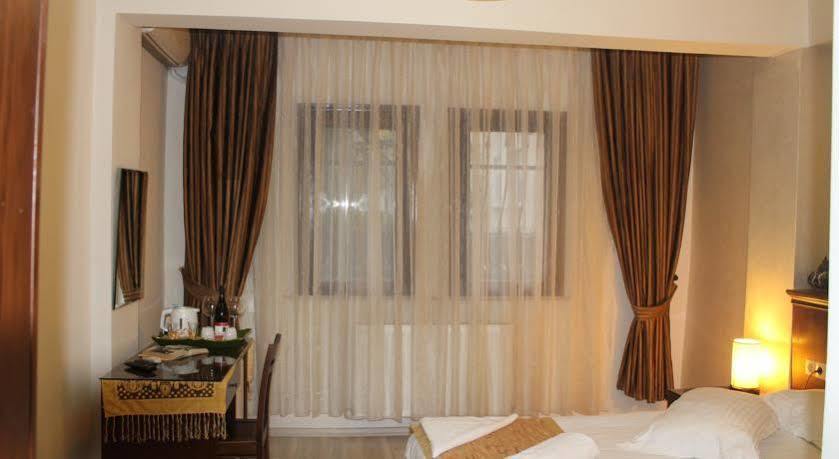 Elisa Hotel Istanbul Bagian luar foto